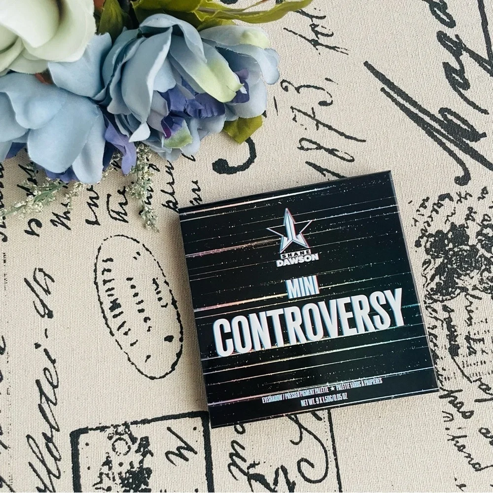 Jeffree Star x Shane Dawson Mini Controversy Palette - Emerald Edition